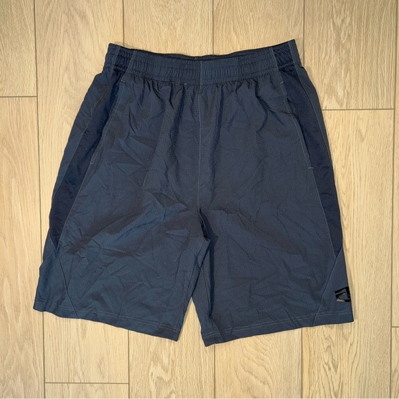 Tapout Training Shorts Size Large - Picture 1 of 2